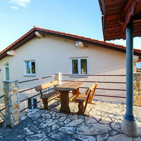 Apartment Ruza *